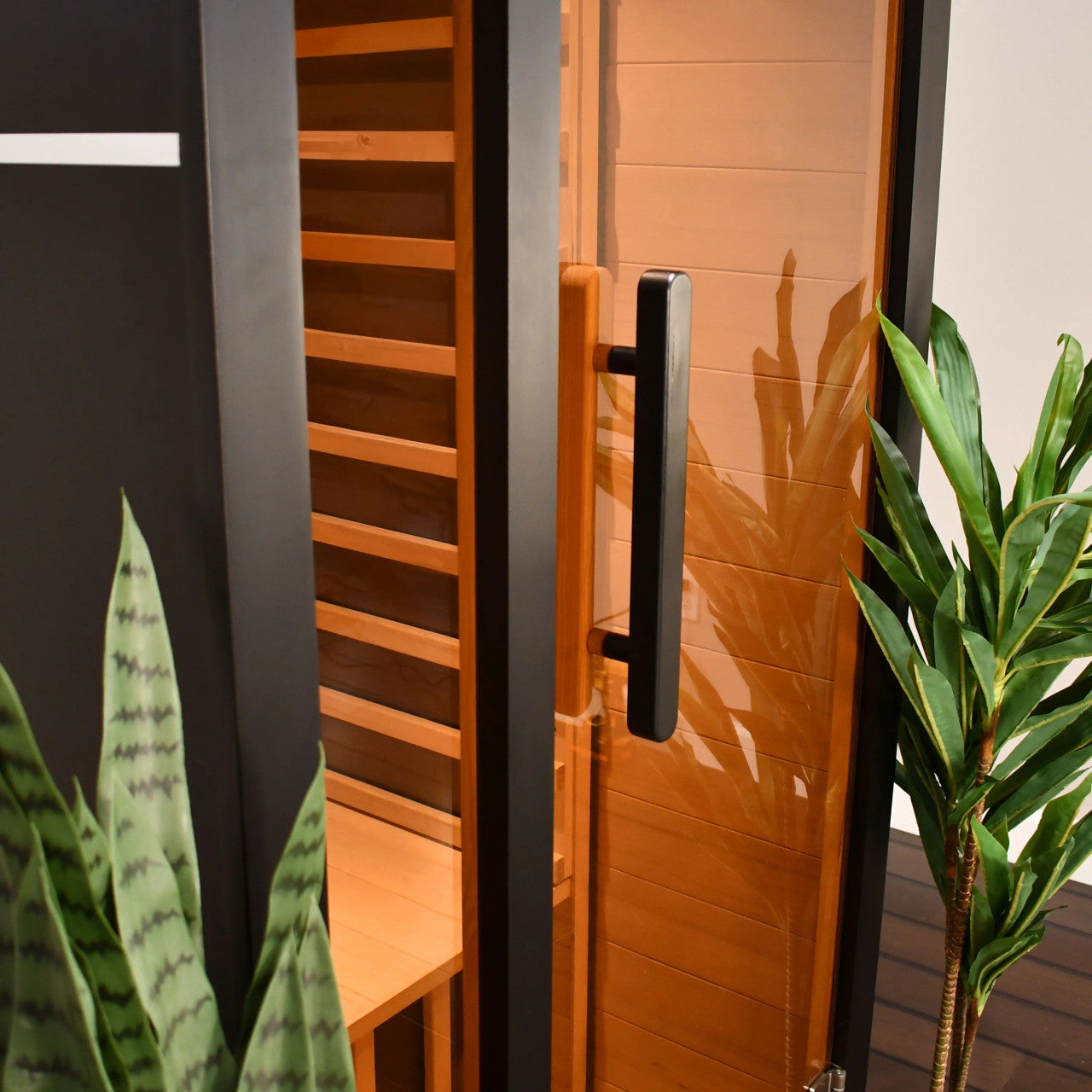 ALEKO Oasis 1-Person Indoor Far Infrared Sauna (Model SIR1OASBLK-AP)