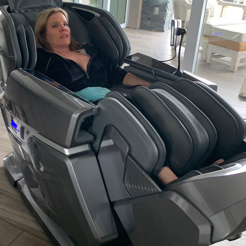 Dr. Fuji Luxury AI 4D Intelligent Medical Massage Chair (Model FJ-8500)